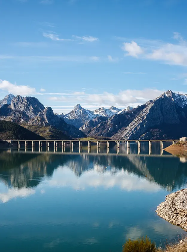 Embalse de Riaño en León